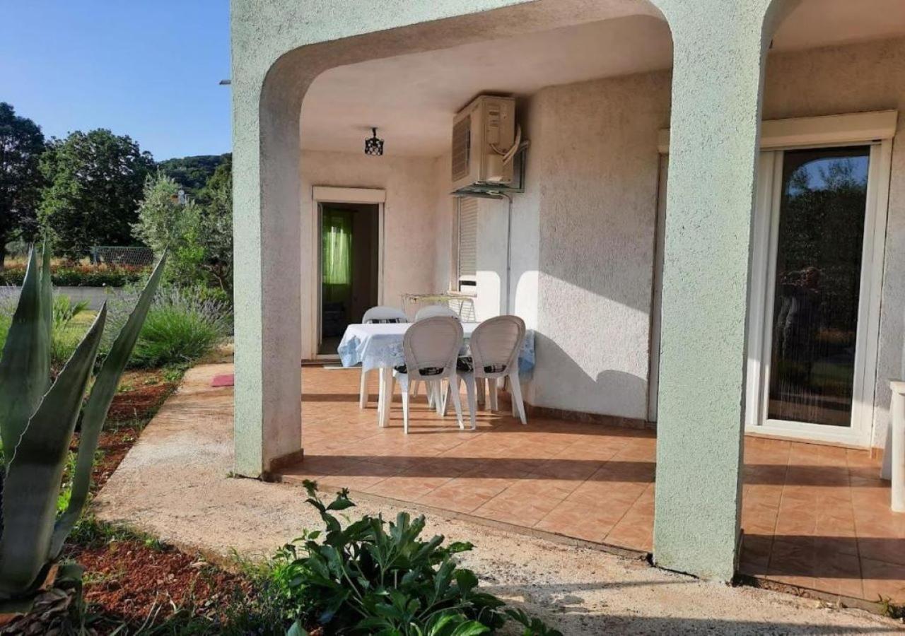 Apartmani Natasa Vrsar Exterior photo